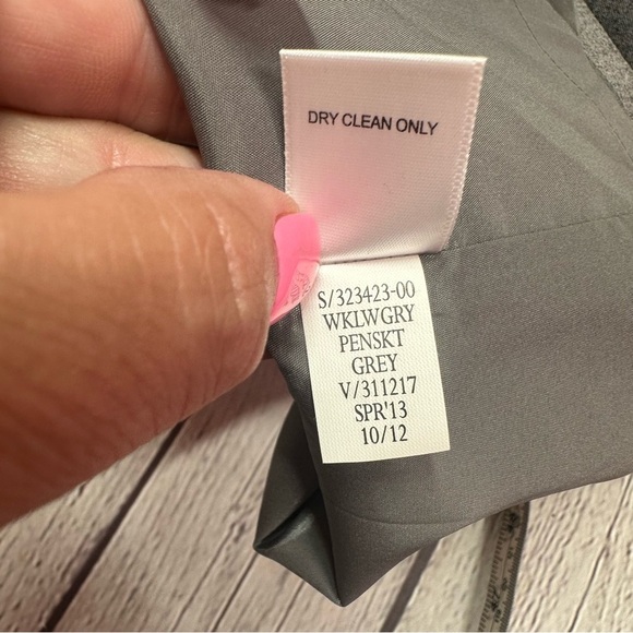 Banana Republic grey Pencil Skirt Knee-Length sz 10 office wool blend neutral - Picture 7 of 7